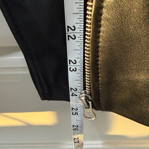 NWT Quince Women’s Washed Leather Biker Jacket – Black – Size Small - Picture 14 of 16